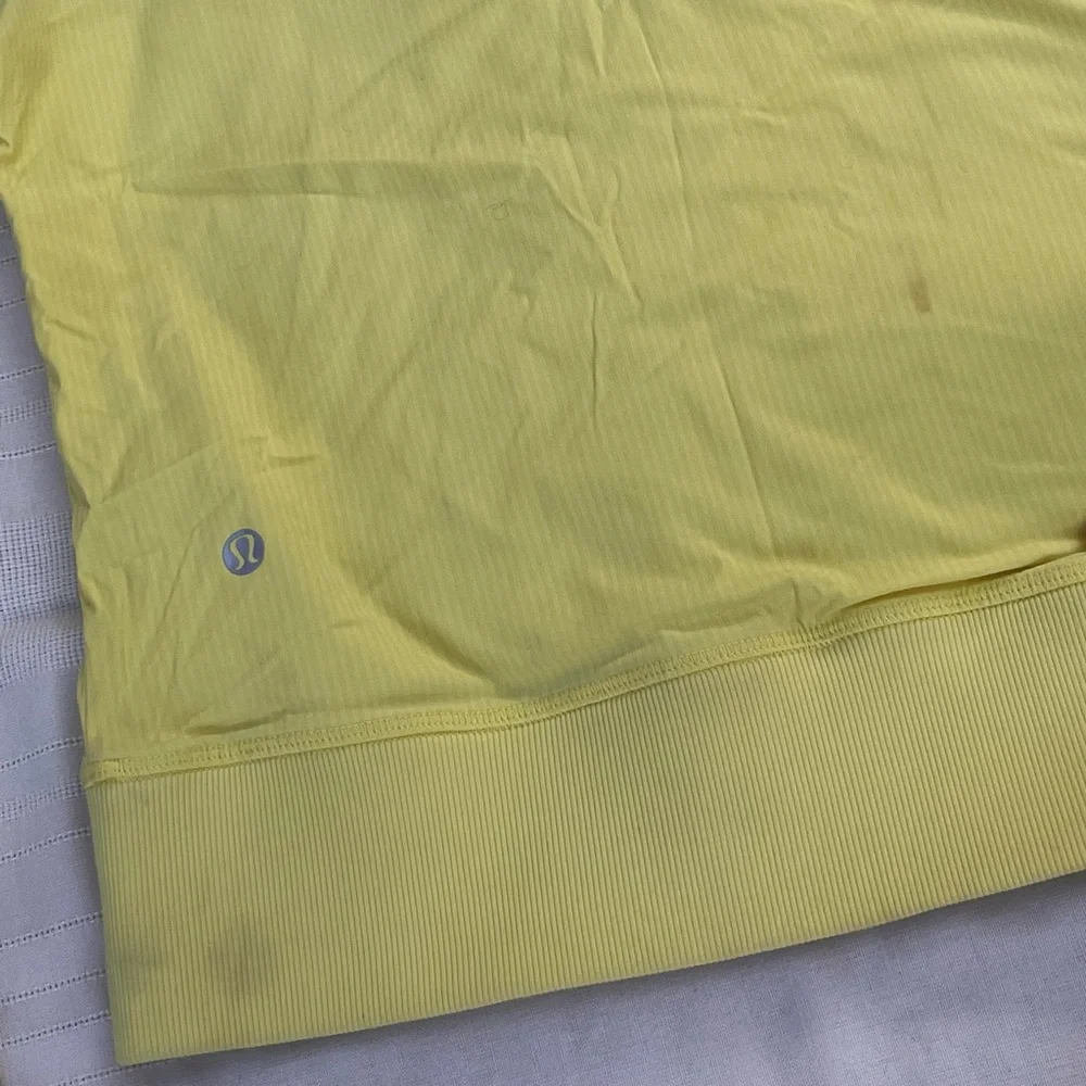 Lululemon street to studio hooded Jacket size 4